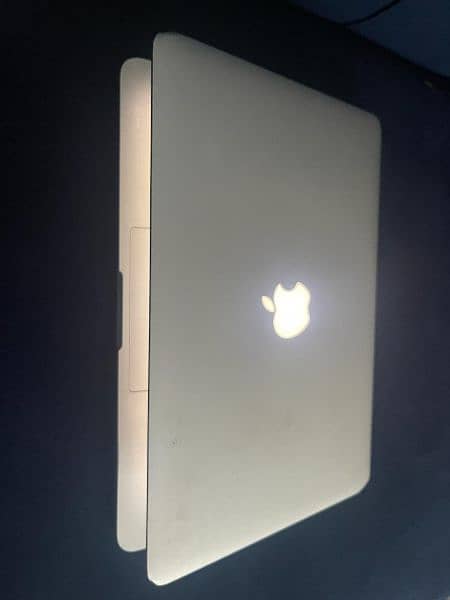 MacBook Pro (Retina, 13-inch, Early 2015) - Technical Specifications 1