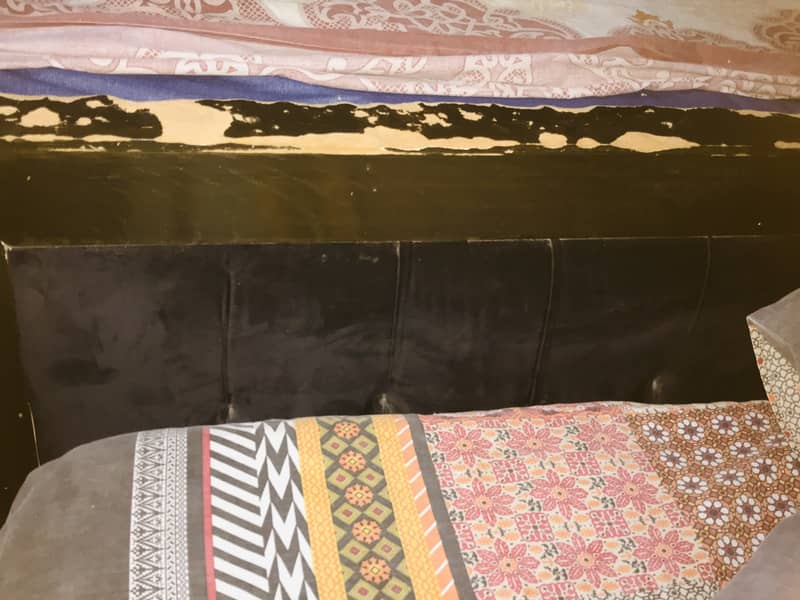 King size Bed in good condition 3