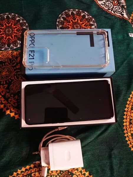 oppof21 pro. 8+4 ram. rom 128gb. condition. 10/10 exchange possible 4