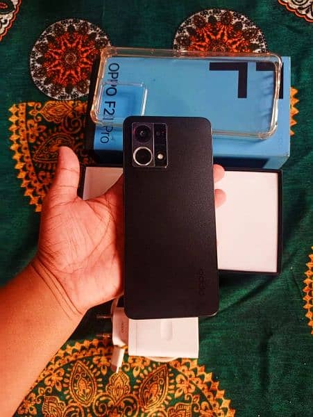 oppof21 pro. 8+4 ram. rom 128gb. condition. 10/10 exchange possible 5