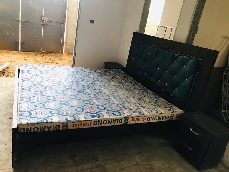 Urgent sale Bed 3