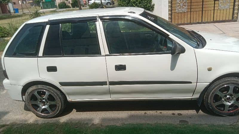 Suzuki Cultus VXR 2014 1