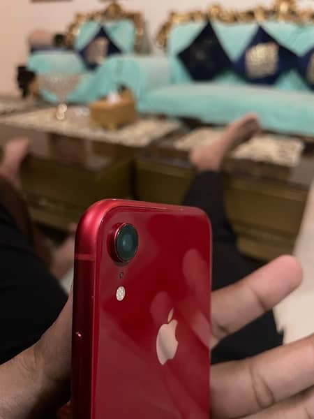 iphone xr 64 gb 4