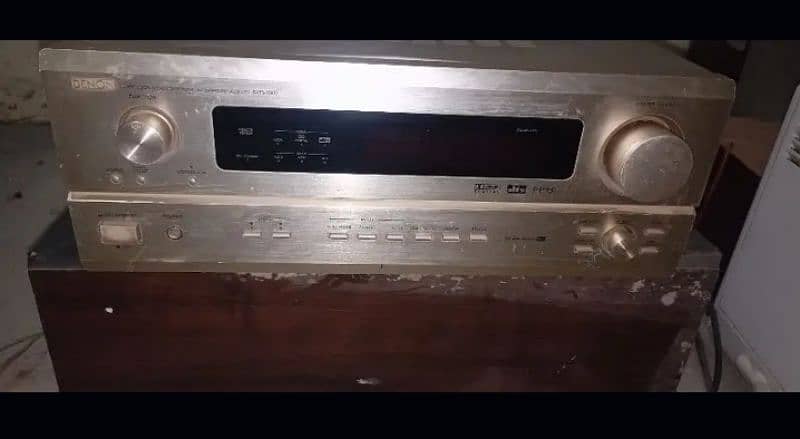 DENON AMPLIFIER FOR SALE IN GENION CONDITION 2