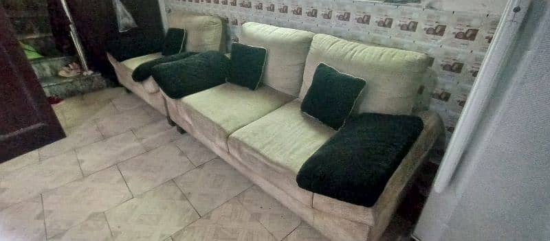 6 seater sofa good condition for sale 0