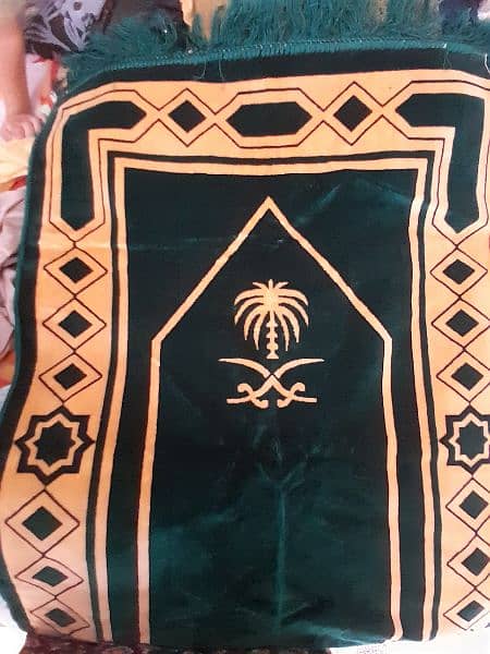 4 prayer mat and abaya 1