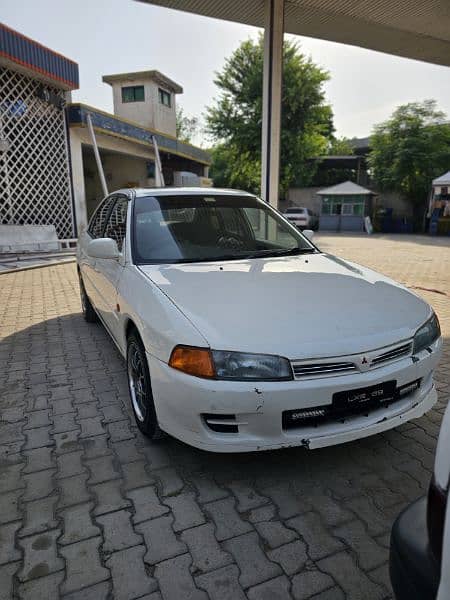 Mitsubishi Lancer 1997 9