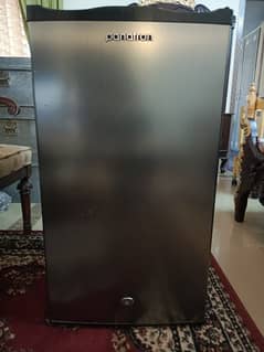 picanto fridge one door grey color good condition fridge with freezer 0