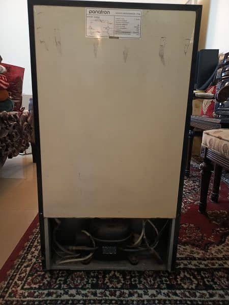 picanto fridge one door grey color good condition fridge with freezer 1