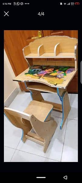 kids study table and chair 3