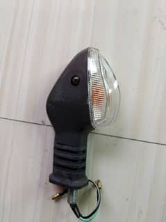 Used front right indicator Gixxer 150sf