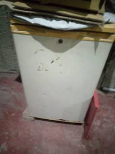 used mini fridge in good condition