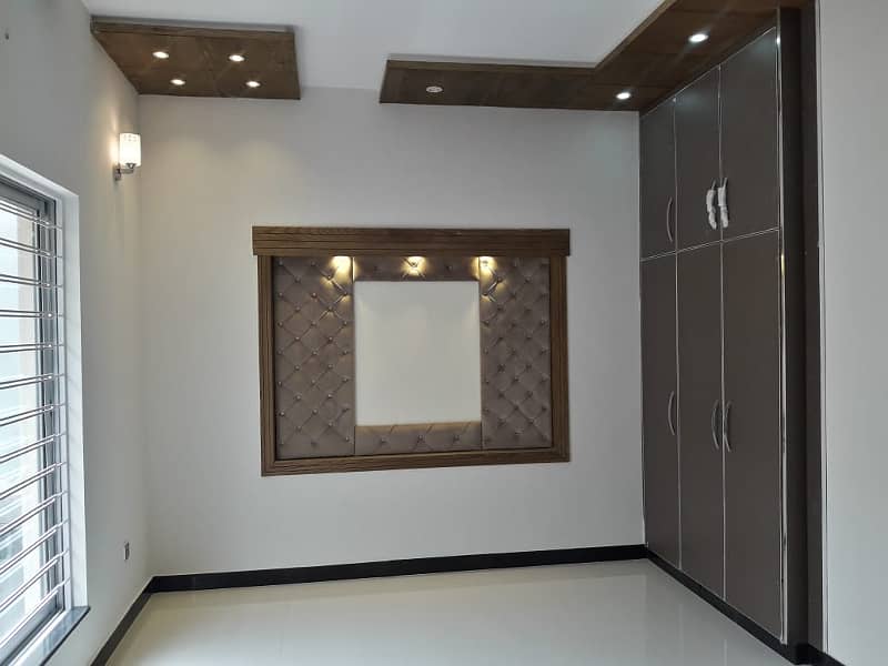 5 Marla New House For Sale In CC Block Sector D Bahria Town 3