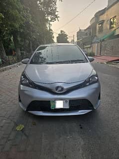 Toyota Vitz 2015