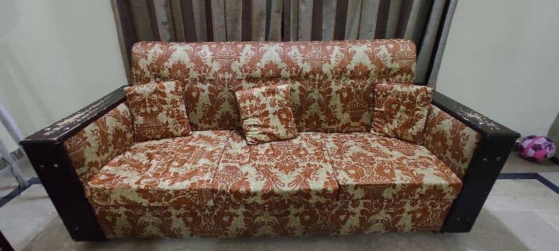 Sofa six seater for sale 3