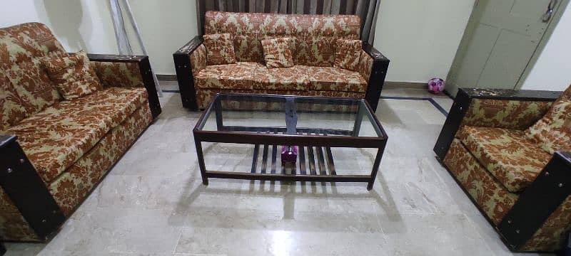 Sofa six seater for sale 4