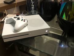 xbox one s with box(uk model 0