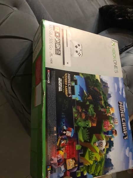 xbox one s with box(uk model 1