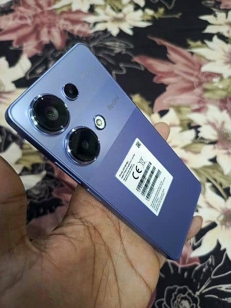 Redmi note 13 pro 8/256 box open 11 months worantyy can't 03161142266 3