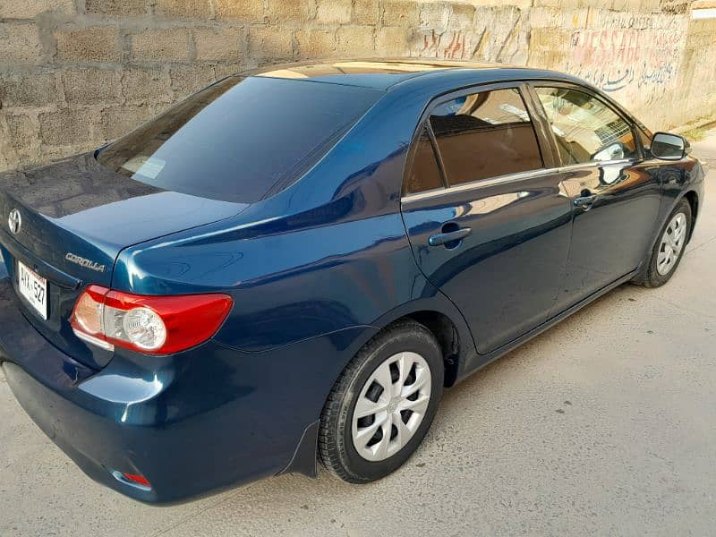 Toyota Corolla GLI 2013 5