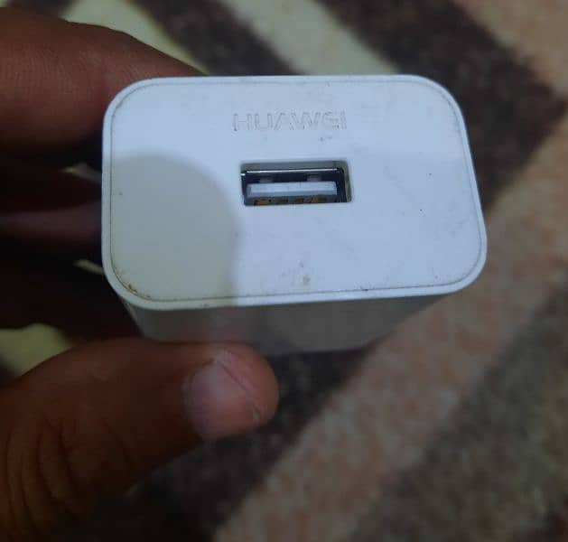 Huawei Super Fast Or8ginal Charger 40watts/22.5 Watts 1