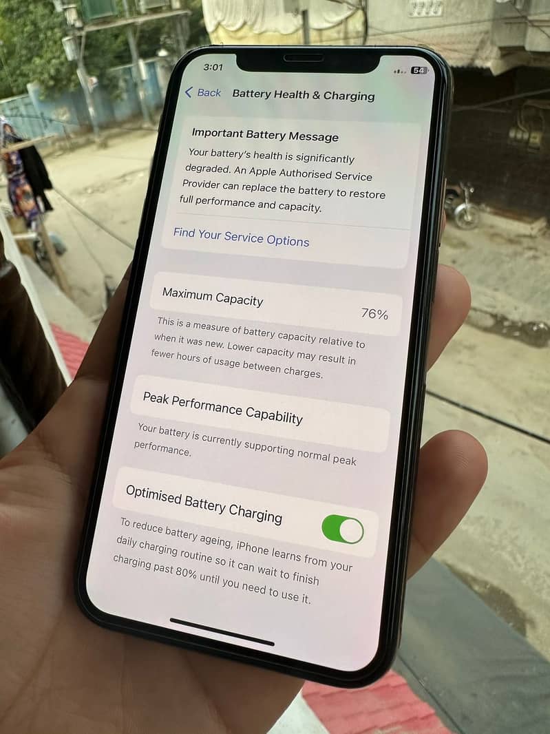 iPhone x 64GB 10/10 condition 4