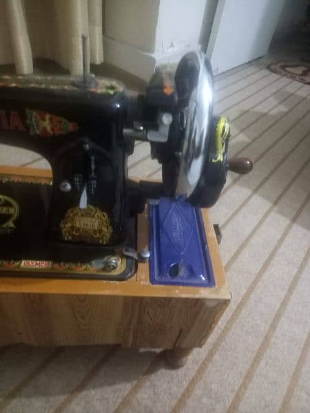 Sewing Machine Olympia 2