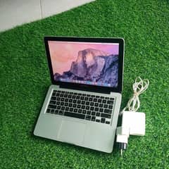 Macbook pro 13inch 10/10 laptop 2009