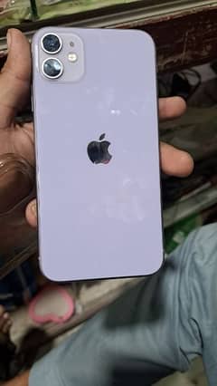 i phone 11 64gb 10/9 condition  only kit