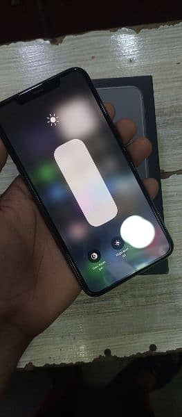 iphone 11 pro max 64gb Pta Approved 1