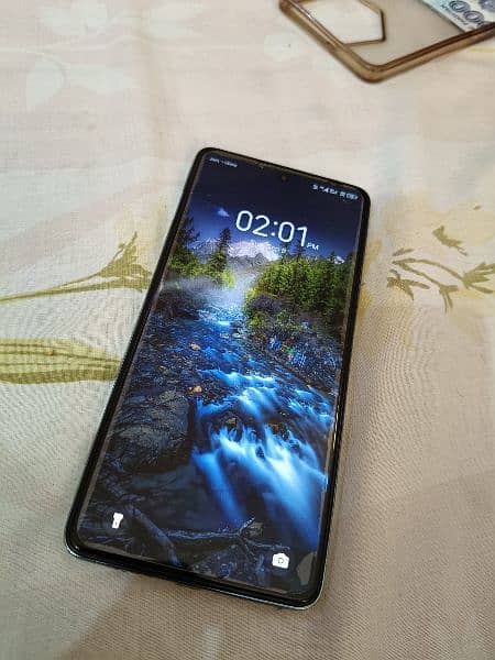 Tecno Camon 20 Art Edition 256GB 1