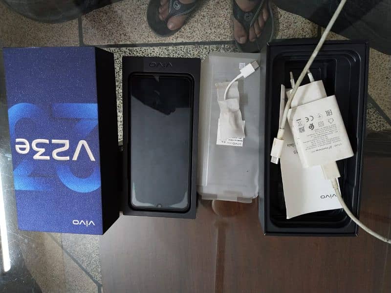 vivo v23e (8 + 256gb) 2