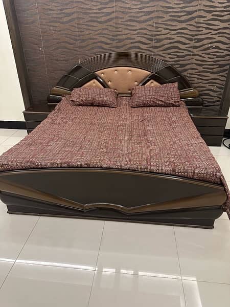 wooden bed 03034472076 0