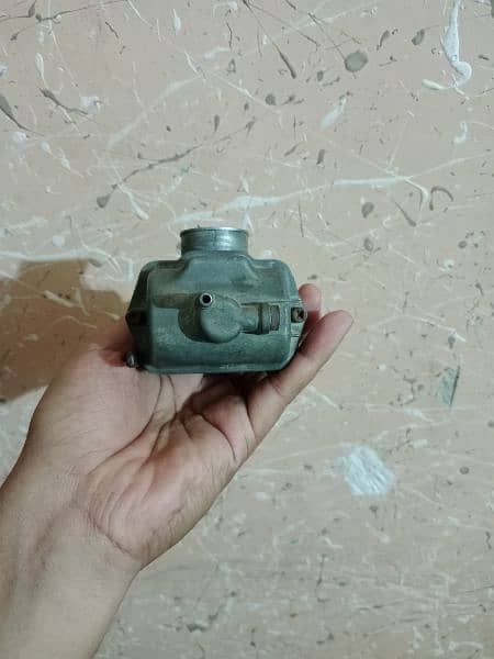 Honda 70 ka original carburetor. 1