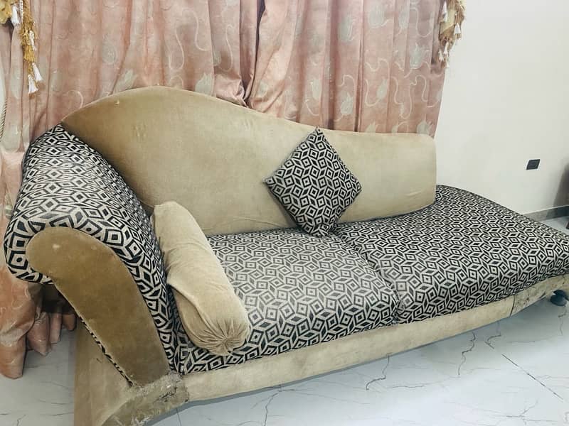 Dewan Sofa 5