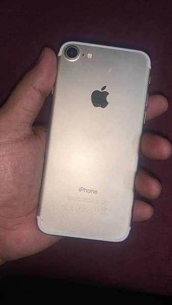 Apple Iphone 7 - 32 GB 5