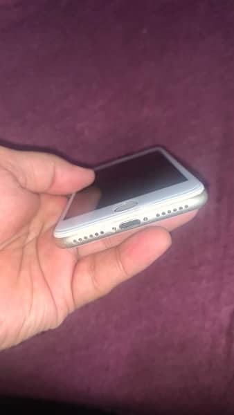 Apple Iphone 7 - 32 GB 6