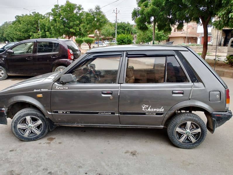 Daihatsu Charade 1986 3