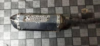 akrapovic fire exhaust of suzuki 150