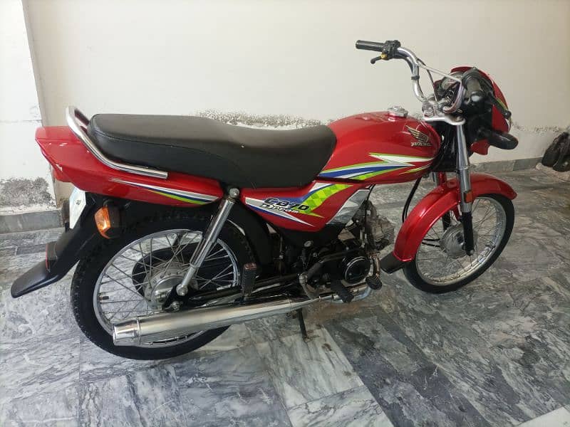 Honda cd70 dream 3