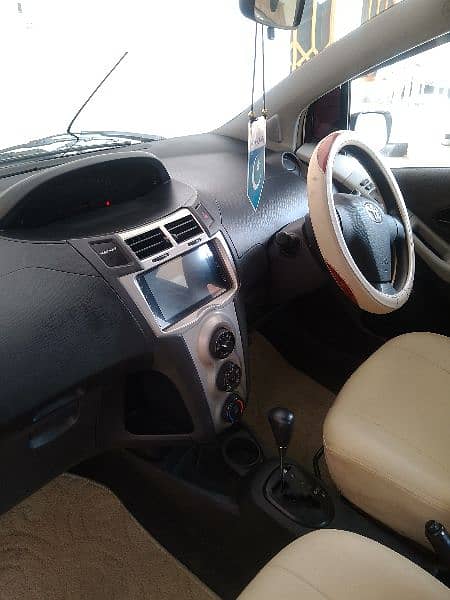 Toyota Vitz 2007 4