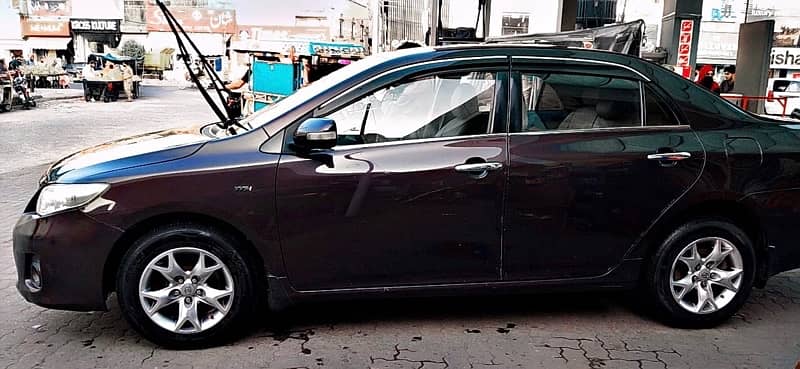 Toyota Corolla XLI 2013/14 3