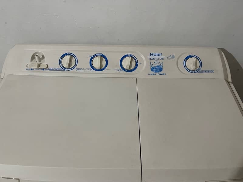 Haier Washing and Dryer Machine 0