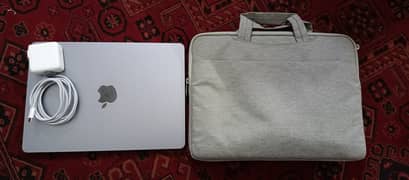 Macbook M3 Air 13.6 inch display 8GB Ram 256 GB SStorage