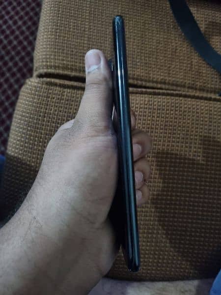 Samsung galaxy 20 plus 4