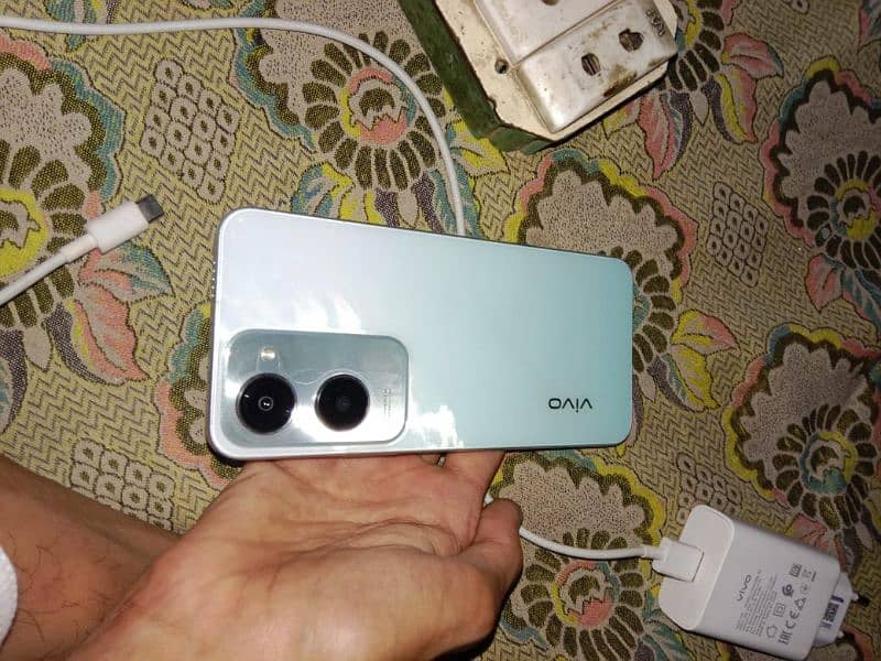 Vivo y 18 Exchange with OnePlus 7t 4