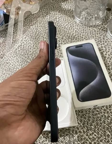 i phone 15 pro max 256 gb non active sim 4