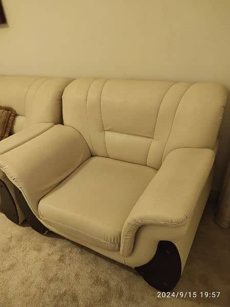 sofa set with off white synthetic leather upholstery 1