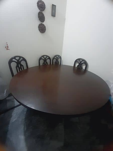 Daning table 0