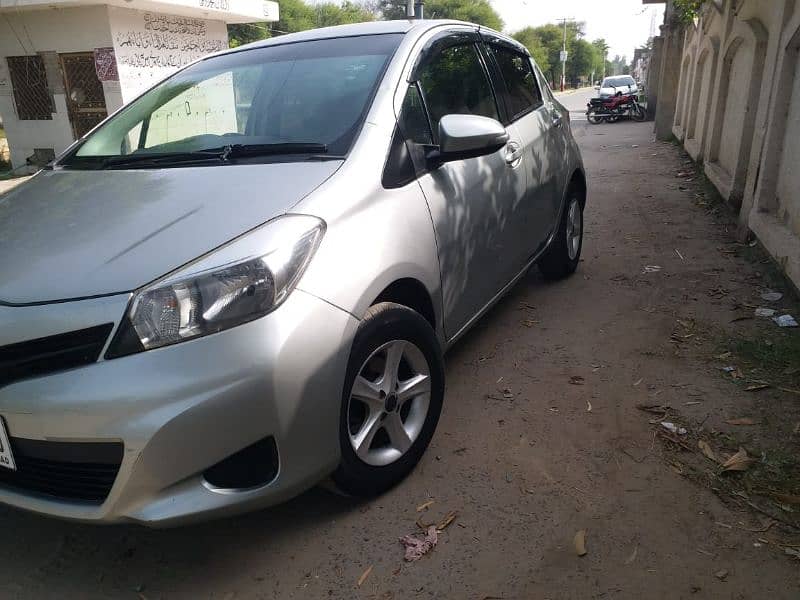 Toyota Vitz 2012 10